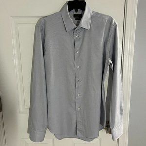 Black Tag Slim fit dress shirt. Light Blue Sz L